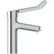 Ein glänzender, chromfarbener Wasserhahn von Ideal Standard mit einem Klinikhebel und einem Auslauf.